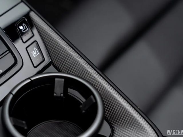 Porsche 992 Cabrio Carrera GTS