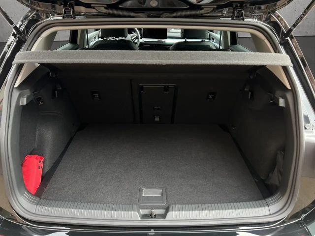 Volkswagen Golf 1.5 eTSI DSG Golf VIII