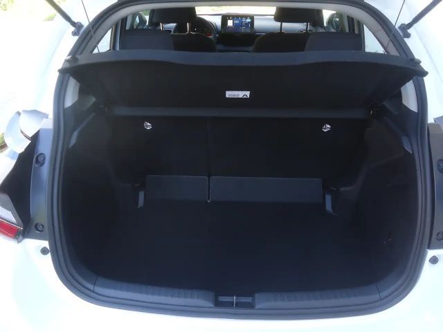 Mazda 2 2 Hybrid  Centre-Line