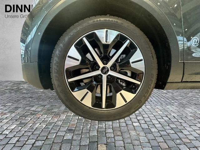 Ford Explorer Premium RWD