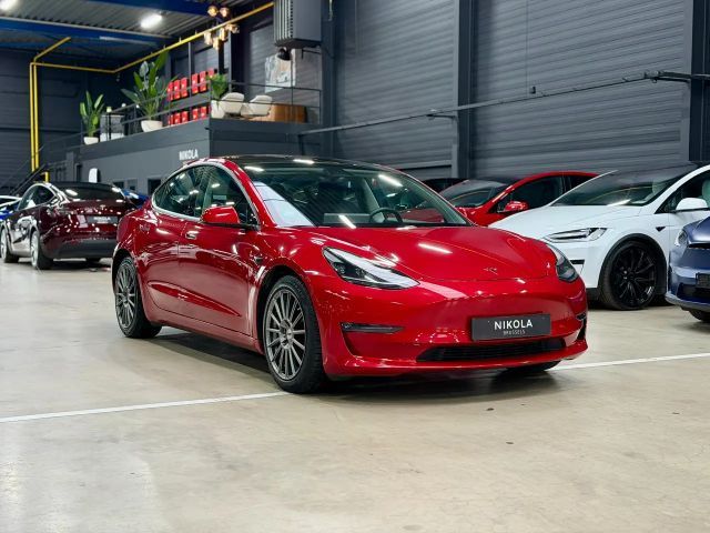 Tesla Model 3 AWD Long Range