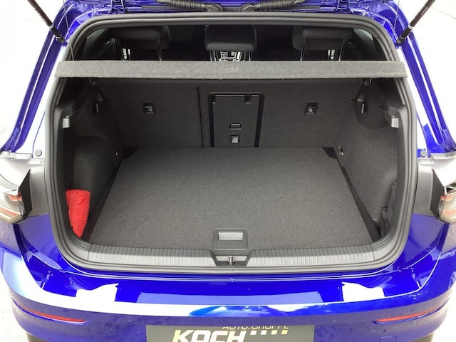 Volkswagen Golf 1.5 eTSI DSG R-Line