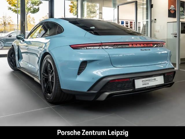 Porsche Taycan S Turbo