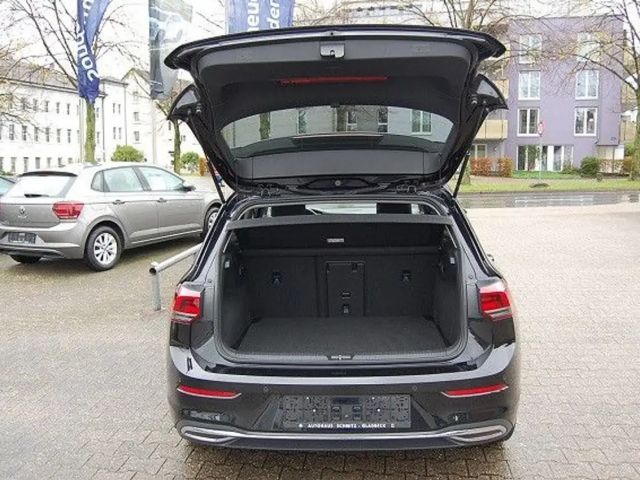 Volkswagen Golf Active ACC App LED Kamera Sitzheizung Alu