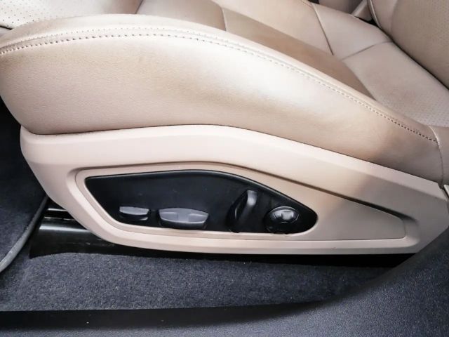 Porsche Taycan Vollausstattung NPr. 124T€