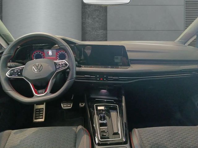 Volkswagen Golf 2.0 TSI DSG