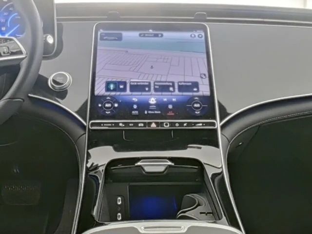 Mercedes-Benz EQE 300 Sedan