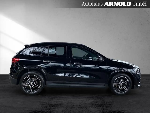 Mercedes-Benz GLA 200 AMG Line Limousine Lang