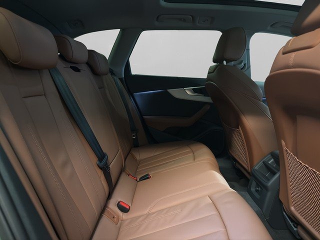 Audi A4 40 TFSI Avant S-Tronic