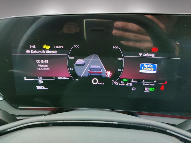 Audi A6 Avant Quattro S-Tronic