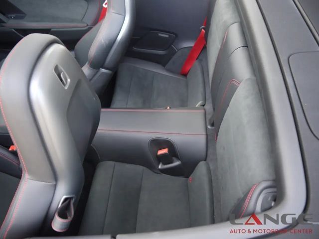 Porsche 992 Cabrio Carrera GTS