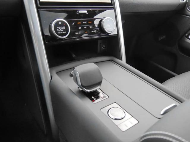 Land Rover Discovery AWD D250 Dynamic SE