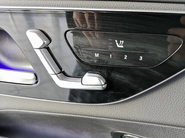 Mercedes-Benz GLC 300 4MATIC AMG Line Premium