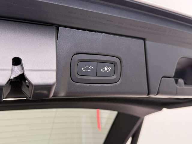 Volvo V90 AWD Dark Plus Recharge T6