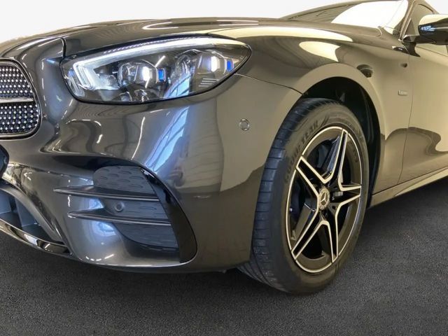 Mercedes-Benz E 300 E 300 e