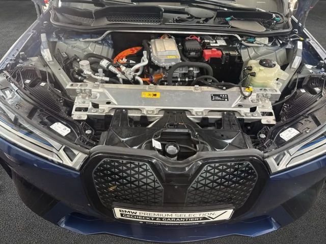 BMW iX xDrive40