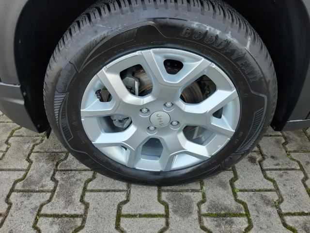 Jeep Avenger 1.2 GSE MT/Navi/LED/Shzg.