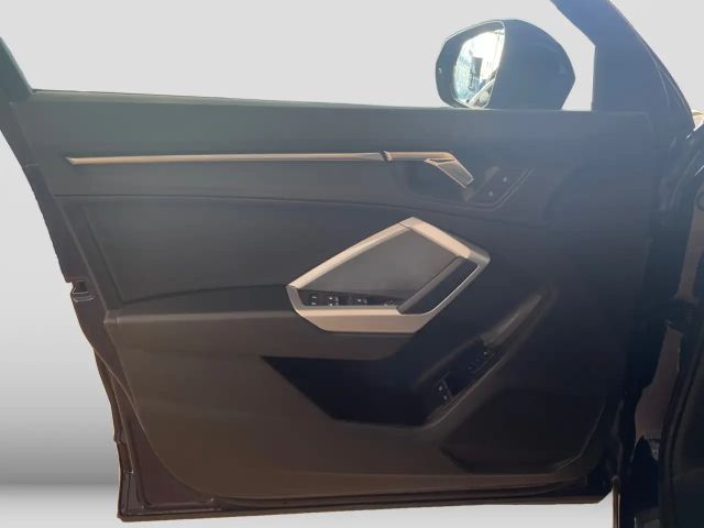 Audi Q3 S-Line S-Tronic