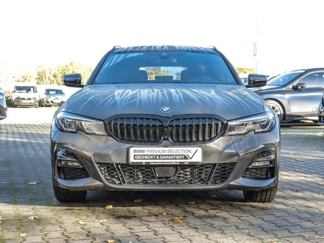 BMW 330 330e M-Sport Touring xDrive