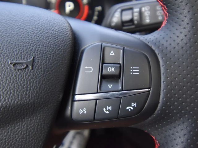 Ford Focus EcoBoost ST Line