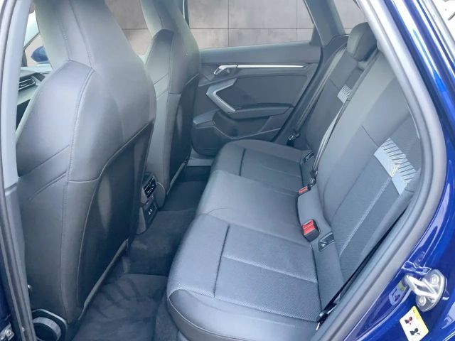 Audi A3 30 TFSI Sedan