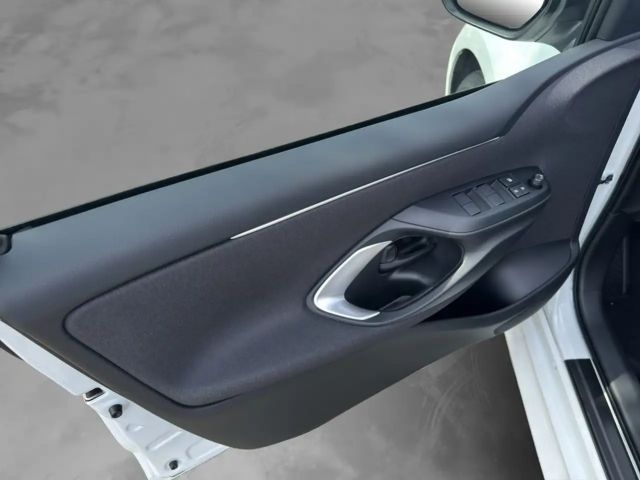 Toyota Yaris Business Hybride VVT-i