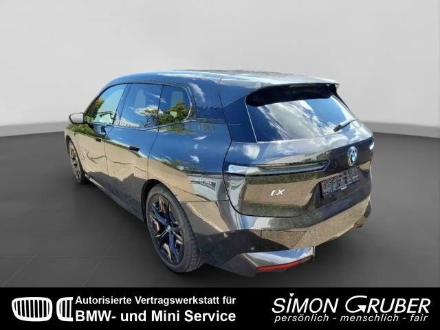 BMW iX xDrive50
