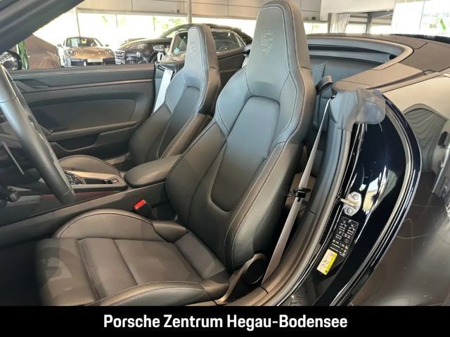 Porsche 992 Cabrio Carrera GTS