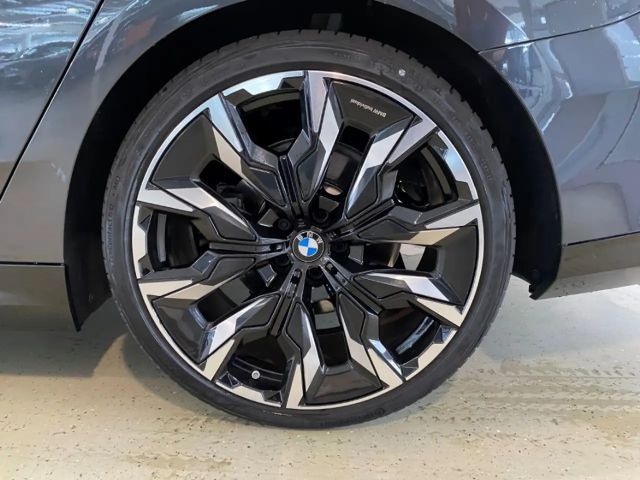 BMW 520 520i M-Sport Touring