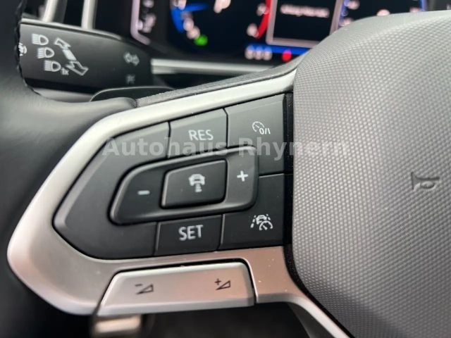 Volkswagen T-Roc 1.5 TSI DSG R-Line