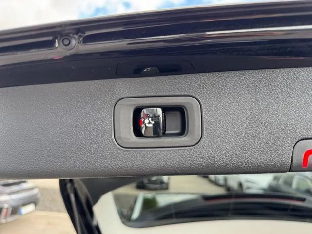 Mercedes-Benz E 200 AVANTGARDE Estate