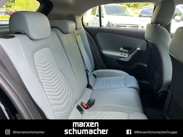 Mercedes-Benz A 220 4MATIC Progressive