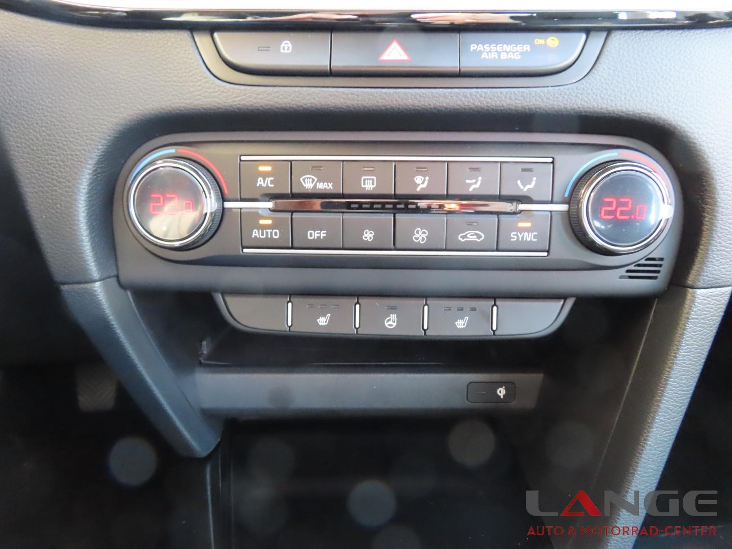 Kia Ceed Ceed 1.5T 140 SPI TEC LEDER Navi Klimaautom SHZ 