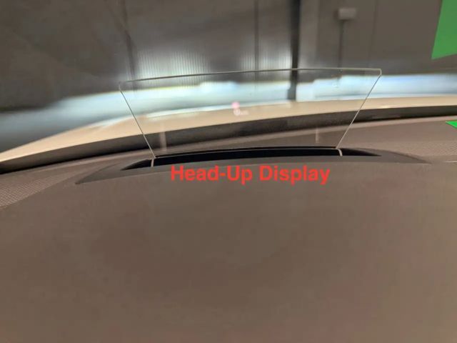 Volkswagen Tiguan Plus R-Line