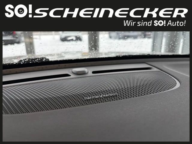 Volvo XC40 Dark Plus