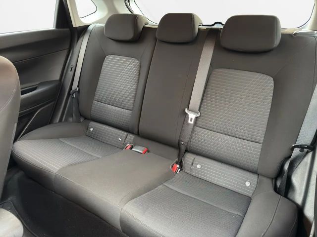 Hyundai i20 *** i-LINE PLUS *** noch ein 4 ZYLINDER MOTOR ***