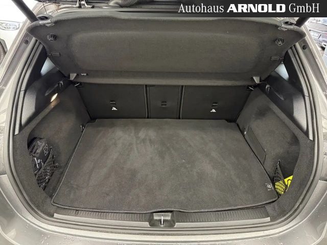 Mercedes-Benz B 250 4MATIC Progressive Sedan