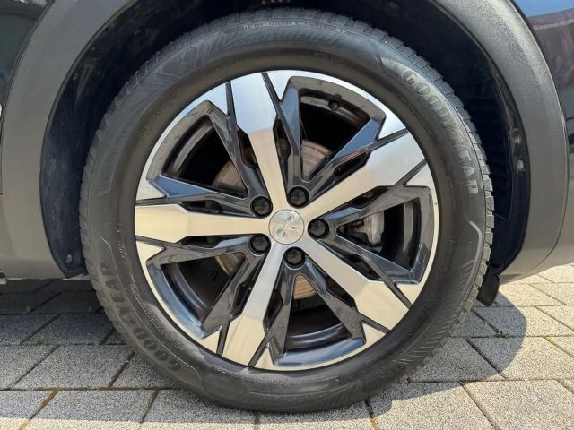 Peugeot 5008 EAT8 HDi