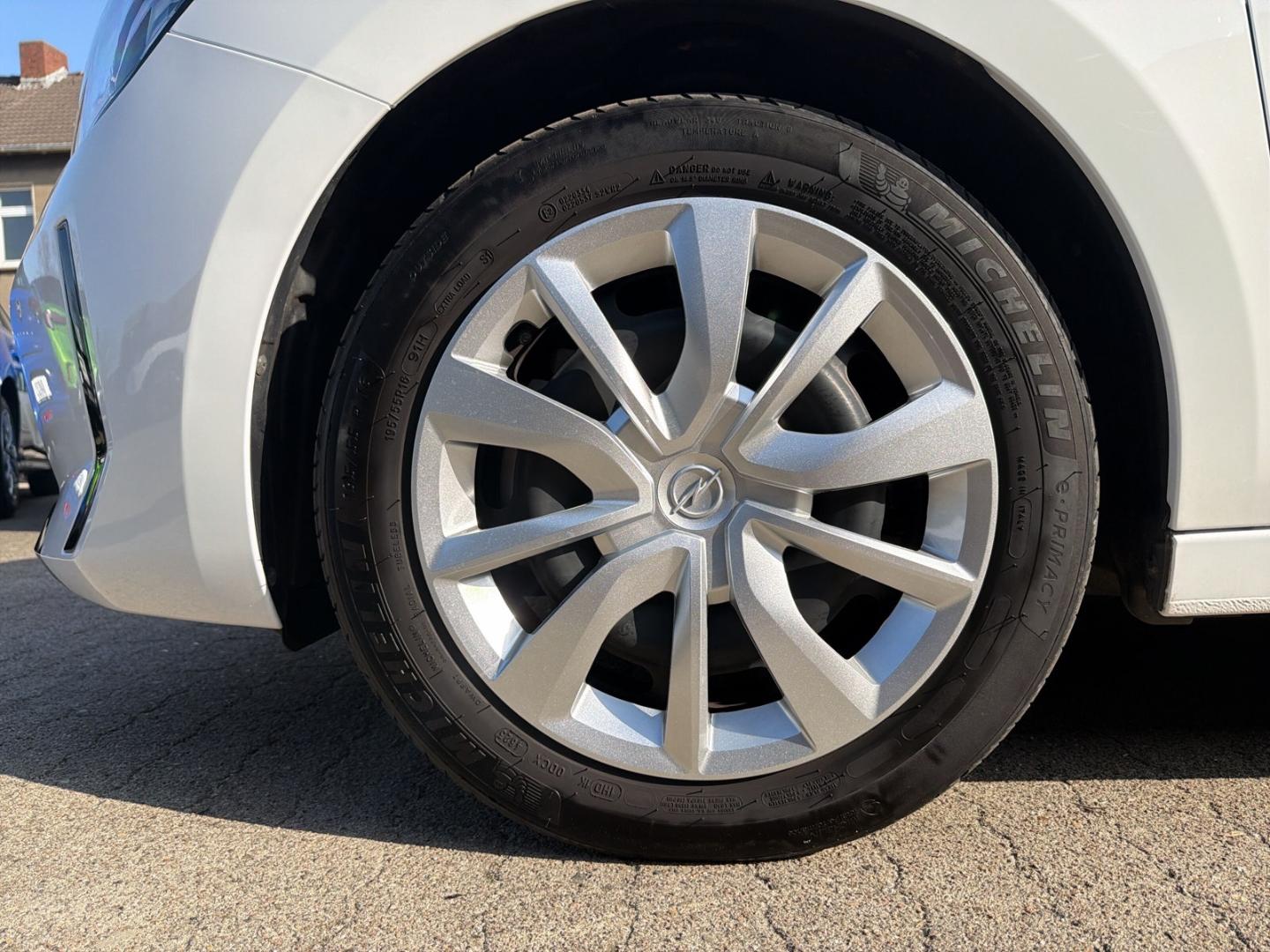 Opel Corsa Edition Turbo