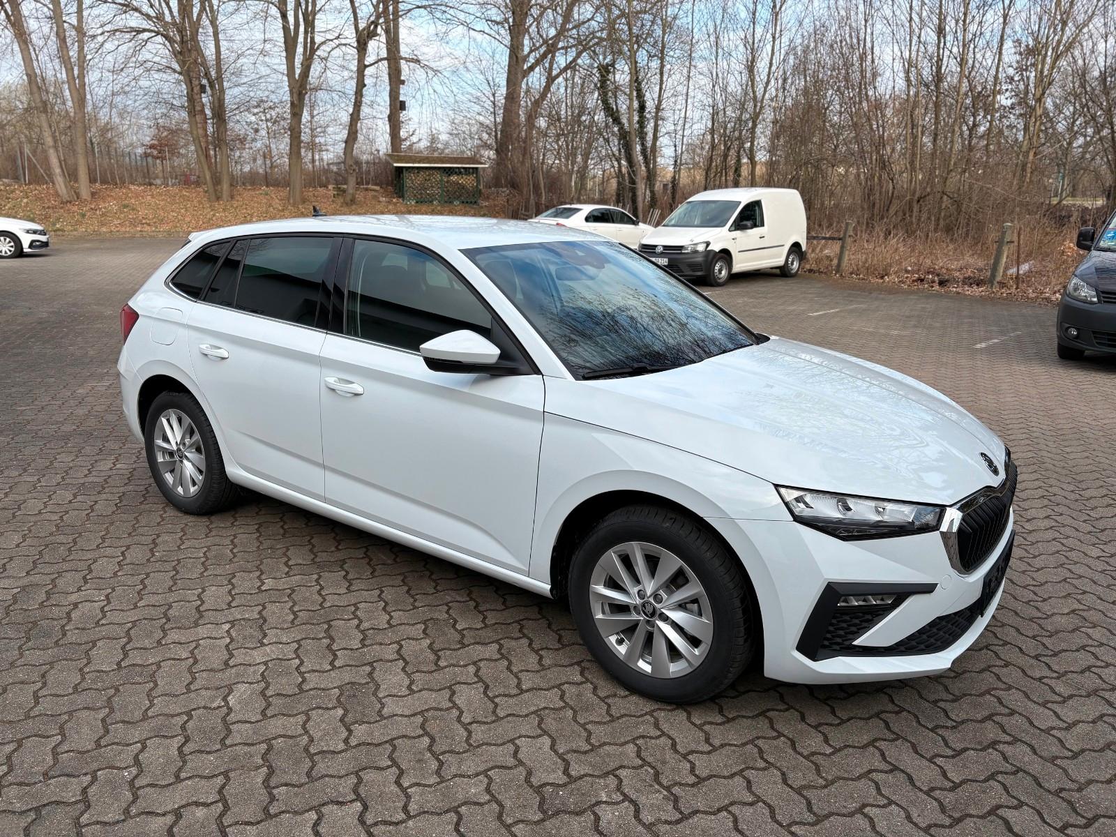 Skoda Scala Beheiztes Lenkrad/ Frontscheibe/ Sitze Sma