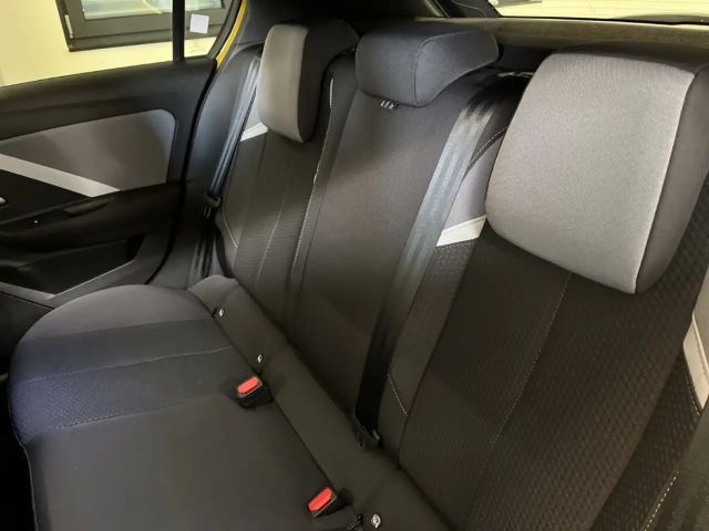 Opel Astra 1.2 Turbo Edition Turbo