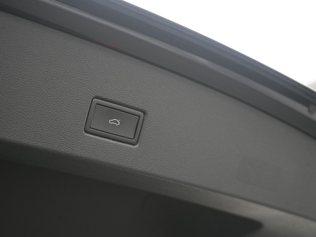 Volkswagen T-Roc T-Roc R  MATRIX AKRAPOVIC ACC DCC NAVI KAM SHZ