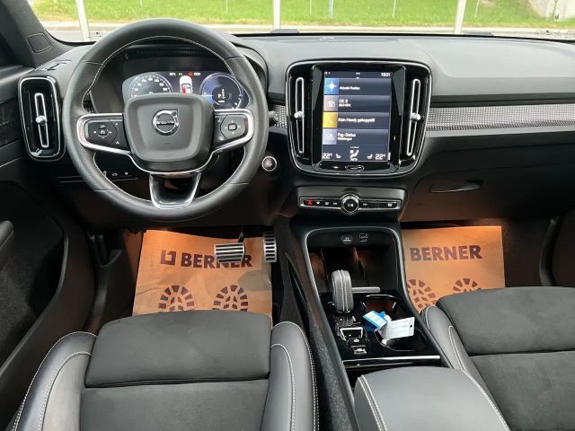 Volvo XC40 R-Design Recharge T5