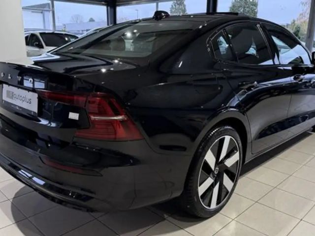 Volvo S60 AWD Dark Recharge Ultimate