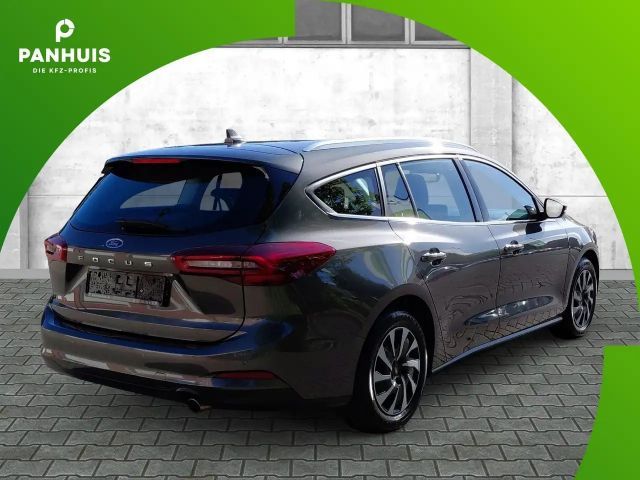 Ford Focus Titanium Wagon