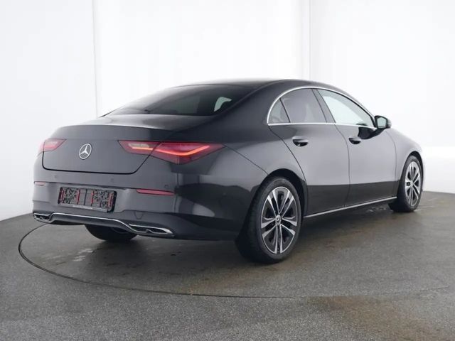 Mercedes-Benz CLA 180 Coupé Progressive