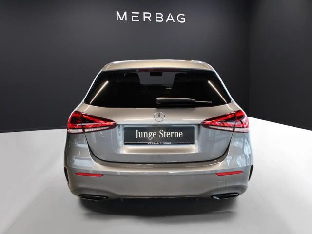 Mercedes-Benz A 220 4MATIC A 220 d AMG Line