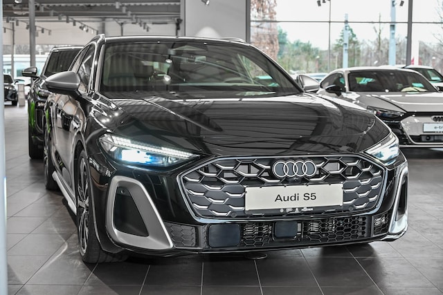 Audi S5 Avant S-Tronic