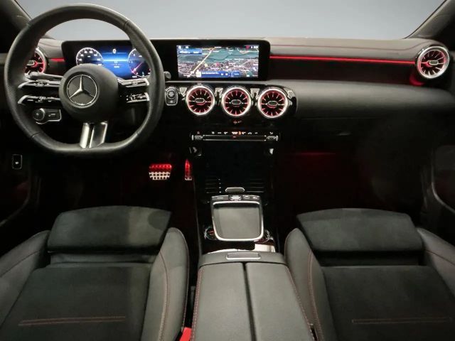 Mercedes-Benz CLA 200 CLA 200 d Coupé