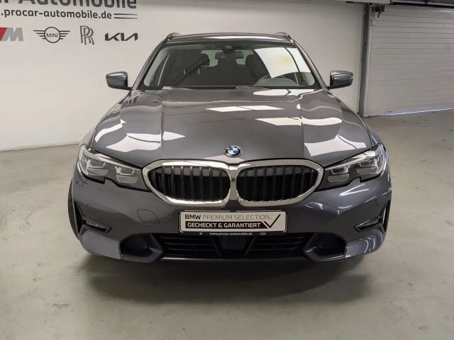 BMW 320 320d Touring xDrive